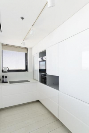 Bat Yam Luxury Apt Terrace & Sea View by FeelHome